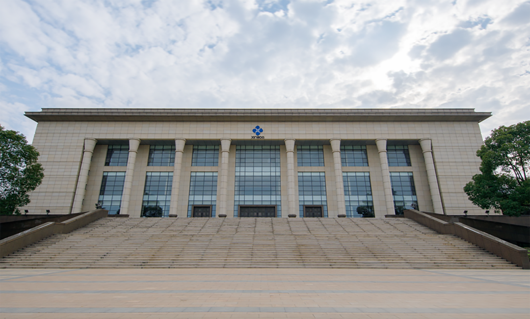 加強(qiáng)與高校、咨詢公司合作，借助外部資源，提升學(xué)員綜合素質(zhì)