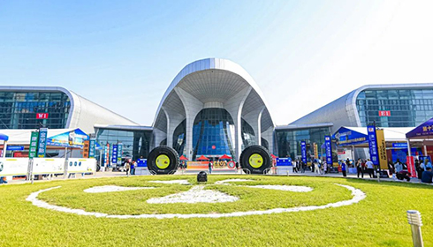 聚焦廣饒橡膠輪胎展，直擊興達(dá)展臺(tái)盛況！