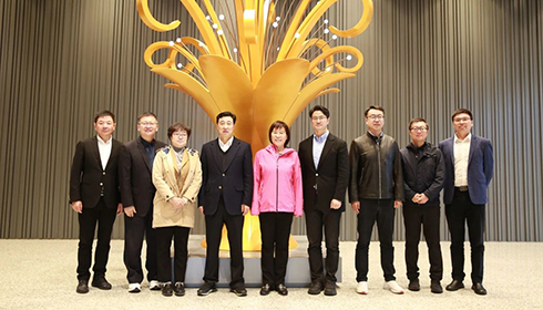 中國橡膠工業(yè)協會會長徐文英到訪江蘇興達