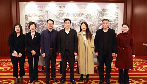 蘇商會秘書長俞文勤對話興達集團董事局主席劉錦蘭